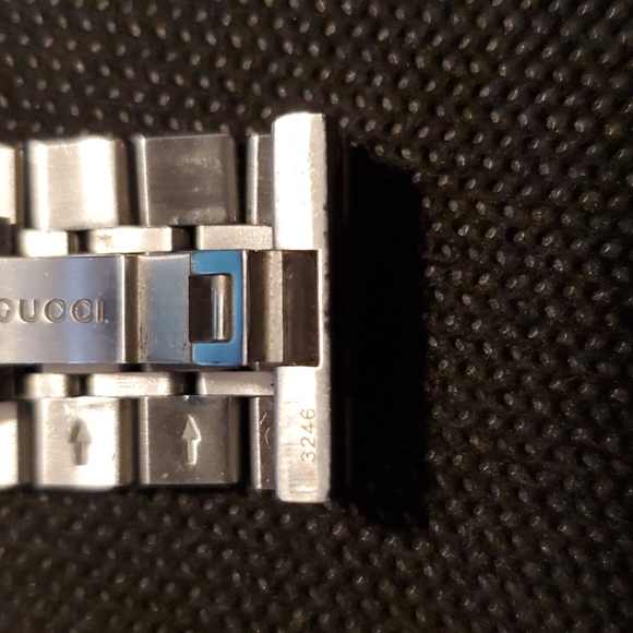 Gucci G-Timeless Black Rectangle Watch - EUC - Picture 6 of 14